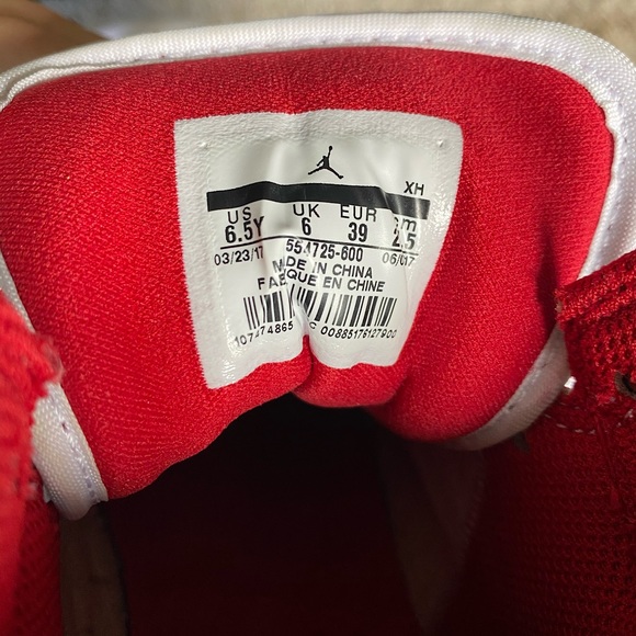 Nike Air Jordan 1 Retro Mid - Picture 4 of 4